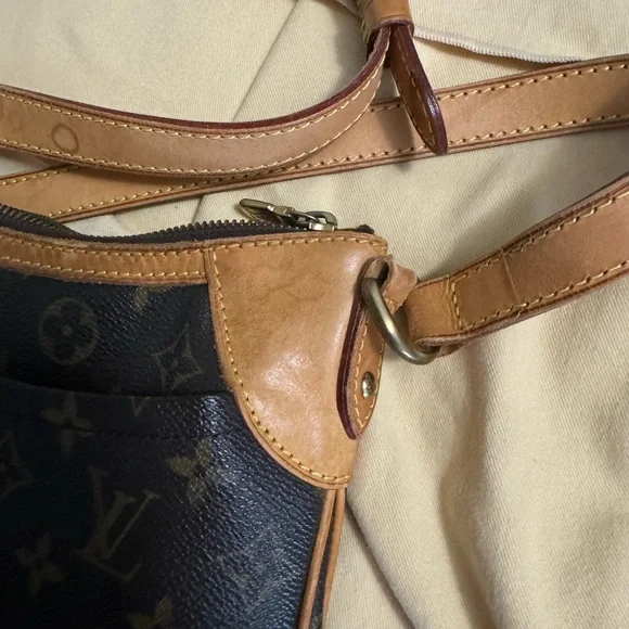 LV Odeon PM crossbody bag, please see pics for details, good used condition - Picture 12 of 15